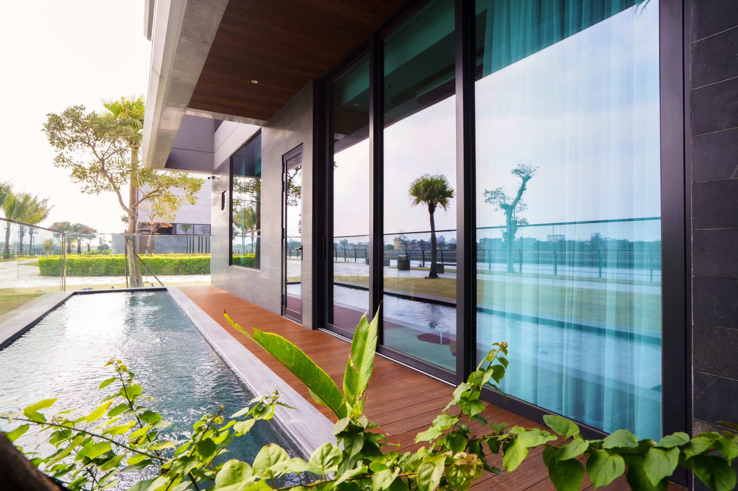 ICITY ONERIVER LUXURY VILLA